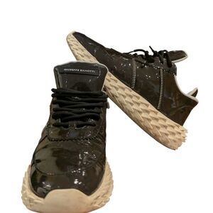 Giuseppe Zanotti Glossy Black and Cream Sneakers